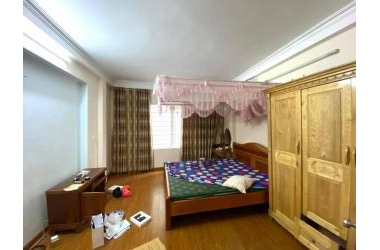 Bán nhà Lĩnh nam, LÔ GÓC, xe máy tránh ba gác, DT 30m2, 2.3 tỷ