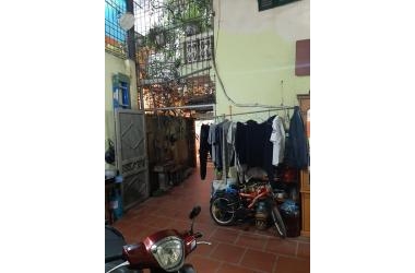 Bán gấp nhà phố Đại La, Hai Bà Trưng, 2 mặt thoáng, 50m ra phố, trước nhà 3.5m, 79 m2, 5.3 tỷ.