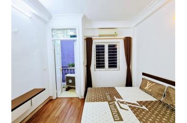 CẦN BÁN GẤP NHÀ ĐẸP ĐƯỜNG LĨNH NAM Ô TÔ ĐỖ CỬA