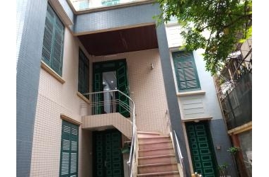 BIỆT THỰ SÂN VƯỜN - VỈA HÈ RỘNG – NGÕ TO HƠN PHỐ - KINH DOANH ĐỈNH GARA ÔTÔ ĐỂ3 XE