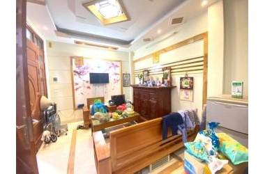 BÁN NHÀ VĨNH HƯNG – VỪA RẺ VỪA ĐẸP- ÔTÔ ĐỖ CỔNG – AN NINH TỐT – GẦN CHỢ