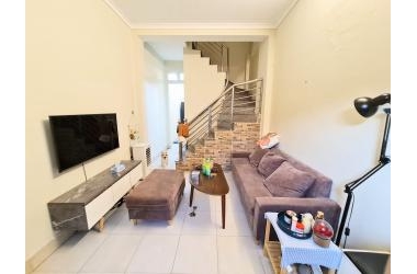 BÁN NHÀ ĐẸP 2TẦNG Ở NGAY –GIÁ CHỈ 800TR- Ô TÔ ĐỖ CỬA –KD –VÀI BƯỚC RA PHỐ
