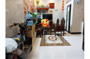 BÁN NHÀ HƠN TỶ2 TẦNG ĐẸP 28M2- KINH DOANH NHỎ - VỊ TRÍ ĐẸP SÁT PHỐ - NGÕ THÔNG