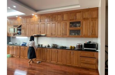 BÁN NHÀ SIÊU SANG –THANG MÁY DÁT VÀNG – 7TẦNG GIỮA PHỐ - GARA ĐỂ 4 ÔTÔ – NỘI THẤT SỊN