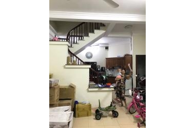 BÁN GẤP NHÀ RẺ ĐẸP – 5M Ô TÔ ĐỖ KHU VỰC AN NINH –GẦN CHỢ-SẦM UẤT