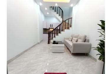 BÁN NHÀ ĐẸP NGÕ THÔNG TÔ HOÀNG HAI BÀ TRƯNG – NHÀ CHỦ TỰ XÂY –BỀ THẾ- SÂN ĐỂ XE – 2THOÁNG