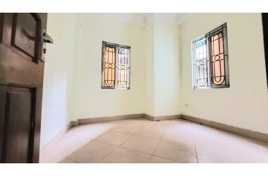 BÁN NHÀ LƯƠNG KHÁNH THIỆN – Ô TÔ ĐỖ CỔNG -  TRUNG TÂM QUẬN – ĐI BỘ RA HỒ ĐỀN LỪ chỉ 2.7 tỷ