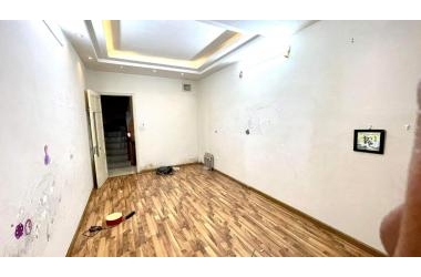 BÁN NHÀ ĐẸP TRƯƠNG ĐỊNH GẦN NAM ĐÔ – 3 TỶ 35 – 5 TẦNG - PHÂN LÔ – SỔ ĐỎ ĐẸP