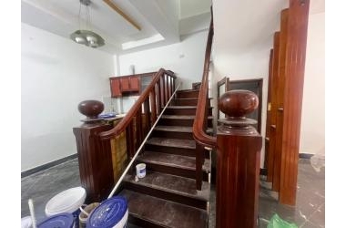 BÁN NHÀ RỘNG MỚI ĐẸP LĨNH NAM- Ô TÔ ĐỖ CỔNG -4 TẦNG 5 PN- SỔ ĐỎ NỞ HẬU