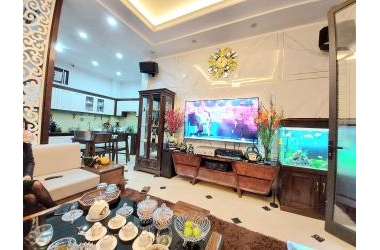 7.6 TỶ NHÀ ĐẸP RỘNG 62M2  TRƯƠNG ĐỊNH- LÔ GÓC – 2 THOÁNG – MT 6.5M