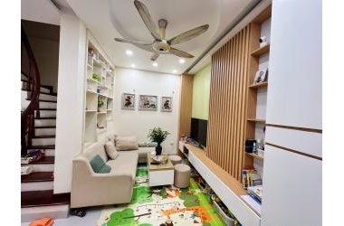 TRẦN KHÁT CHÂN –NHÀ HIẾM,ĐẸP – 4,68 TỶ - 4 TẦNG  MẶT TIỀN 5M -  VÀI BƯỚC RA PHỐ HUẾ