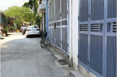 NHÀ MỚI TÂN MAI – Ô TÔ VÀO NHÀ – NGÕ THÔNG- 56M2 -TẶNG FULL NỘI THẤT- GIÁ RẤT RẺ