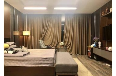 Bán nhà Nguyễn Văn Cừ 42m2-Lô góc-3 mặt thoáng-10m ô tô đỗ-3.1 tỷ