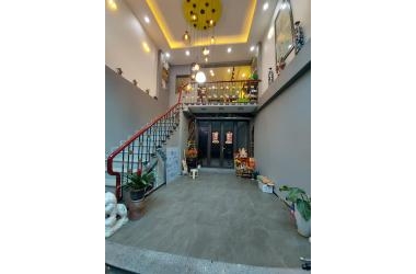 Bán nhà Ngọc Lâm - View hồ đẳng cấp - Gara - Ô tô tránh - Mặt tiền khủng