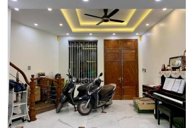Bán nhà Ngọc Lâm 56m2- Ngõ ô tô - Gần mặt phố - Nhà đẹp - Ở ngay