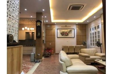 Bán nhà Ngọc Thụy - Ô tô vào nhà - Lô góc - Gần phố - Tặng nội thất tiền tỷ