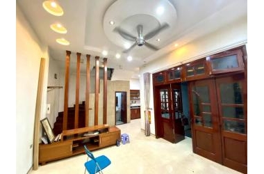 Bán đất tặng nhà Hồng Tiến 6T cực chất - Sân vườn tiểu cảnh - 20m ô tô - Nhỉnh 5 tỷ