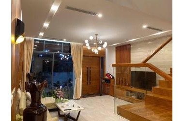 Hồng Tiến 55m2-Gara Ô Tô 7 Chỗ-MT 4.5m-Cách 50m Ra phố-Giá 4.6 Tỷ