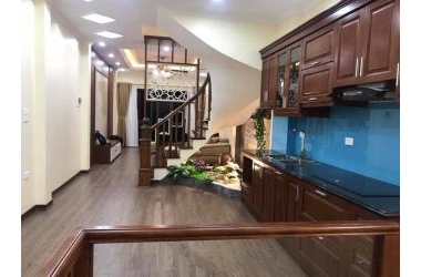 Bán Nhà Hoa Lâm LB 40m2-Gần Phố-Nhà Đẹp-Ở Ngay-Nhỉnh 3 Tỷ
