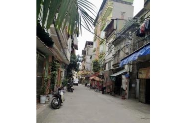 Bán nhà Giải Phóng-Thanh Xuân,có 1-0-2, 45m-2.9 tỷ-ở luôn, 5m oto tránh, 2 mặt thoáng.