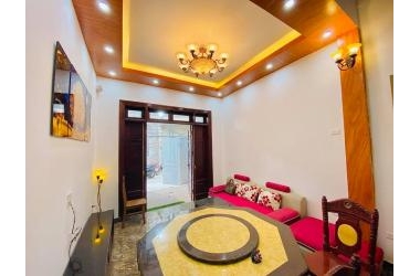 Bán nhà mặt phố, kinh doanh được 52m sổ riêng gia hơn 5 tỷ