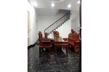Cần bán nhà riêng đường Minh Khai - Lạc Trung 37m2 5 tầng mt 5m