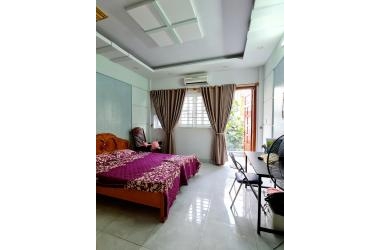 BÁN NHÀ HXT 10 M VỈA HÈ 2 BÊN. PHẠM VĂN CHIÊU. 70M2. GIÁ 7.9 TỶ.
