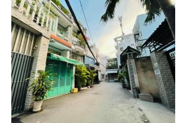 Hẻm nhựa 5m thông tứ phía xe hơi đỗ cửa kd tốt, chỉ hơn 4 tỷ 400 giá rẻ như cho.