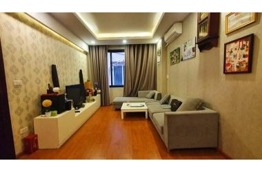 Bán nhà trung tâm phố Ngọc Lâm, 10m ra mặt phố, Kinh doanh, 36m, 5.5 tầng, 3.5 tỷ