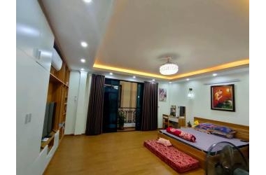 Bán đất tặng nhà 2 tầng phường Gia Thuỵ, Long Biên, diện tích 42m, rộng 4.5m, 2.6 tỷ