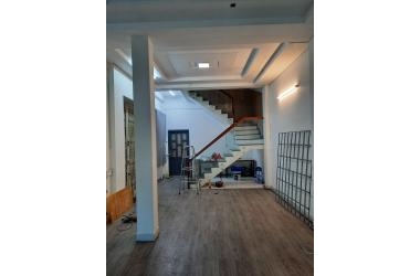 Nhà mặt tiền đường Lạc Long Quân, diện tích 85m2, 5 tầng, p10, quận Tân bình, giá 26 tỷ