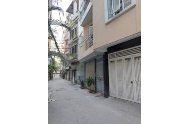 BÁN GẤP!!! NHÀ NGUYỄN NGỌC NẠI, 52M2, 3 TẦNG, MẶT TIỀN 3,9M, 5,7 TỶ; Ô TÔ ĐỖ CỬA