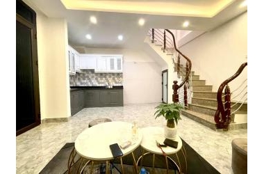 CỰC PHẨM - 5 TẦNG - KHÉP KÍN - Ô TÔ 7 CHỖ CÁCH NHÀ 10 MÉT - CÁCH MẶT NGÕ 10 MÉT - VỊ TRÍ CỰC ĐỈNH