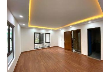 NHÀ ĐÃ HOÀN THIỆN ĐẸP - LÔ GÓC - NGÕ THÔNG - CÁCH MẶT PHỐ VÀI MÉT - THANG MÁY XỊN - GIÁ 6,8 TỶ.