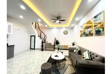 NHÀ ĐẸP, NHỎ XINH, IT TIỀN – NGUYỄN TRÃI – NGÃ TƯ SỞ – 4 TẦNG – 3,2 TỶ