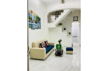 CHÍNH CHỦ BÁN GẤP!!! Ô TÔ ĐỖ CỔNG!!! NHÀ HOÀNG VĂN THÁI, 52M2, 3 TẦNG, MẶT TIỀN 3,9M, GIÁ 5.4 TỶ