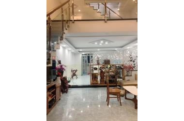 BÁN NHÀ PHAN VĂN HỚN, BÀ ĐIỂM, XE HƠI ĐẬU TRONG NHÀ