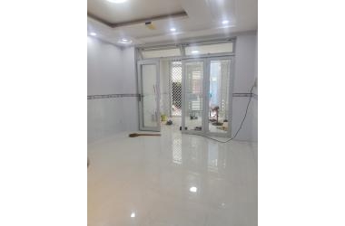 Bán nhà Dương Quảng Hàm, hẻm xe hơi, diện tích 52m2, giá chỉ 4.1 tỷ
