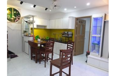 Nhà 2 tầng Khuông Việt, hẻm xe hơi giá 4 tỷ 950, ở ngay