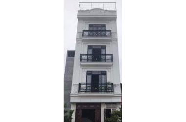 Cần Bán Gấp Nhà 55M Tại Phú Diễn, Ngõ Nông, Rộng. Chào 3.93 Tỷ. LH 0348431290.