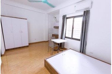 Cần bán gấp căn nhà Xuân Thủy Cầu Giấy diện tích 45m2, 5 tầng, 3.2 tỷ, (mua 1 tặng 1)