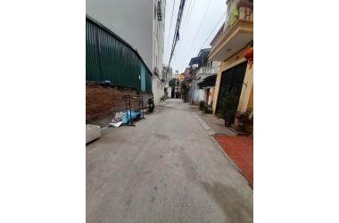 Bán nhà Thanh Đàm, Hoang Mai 50Mx5 Tầng Ô Tô vào nhà giá 4.2 tỷ