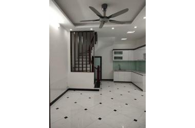 Bán nhà Lương Yên, Hai Bà Trưng 45Mx5 Tầng MT4mTầng 4.3 tỷ