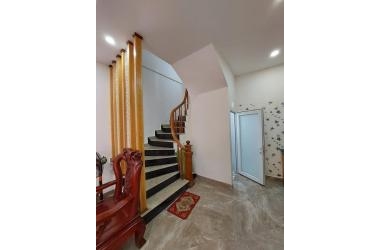 NHÀ HOÀNG ĐẠO THÀNH NHỈNH 3 TỶ