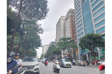 bán nhà mặt phố Duy Tân Cầu Giấy 70 m2 7 tầng thang máy kinh doanh tốt 36 tỷ