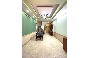Bán nhà Trương Định 40m2 x 4 Tầng x mặt tiền gần 4m - Chỉ hơn 4 tỷ