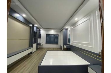 Vũ Tông Phan : 35m2 x 5 Tầng x mặt tiền 4m - Chỉ hơn 3 tỷ