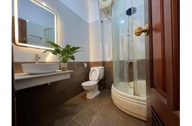 TIN ĐƯỢC KHÔNG! NHỈNH 4 TỶ CÓ NGAY NHÀ 5 TẦNG - GIÁP RANH QUẬN CẦU GIẤY