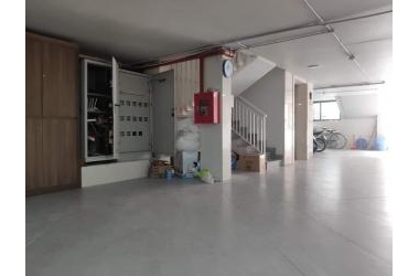 BÁN GẤP NHÀ TÂY HỒ- VÀI BƯỚC  RA HỒ TÂY -220 M2 - 7  T- 70 TỶ-0826933811