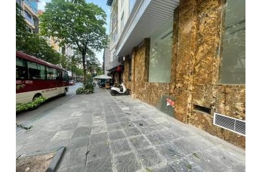 CHƯA ĐẾN 15 TỶ - SIÊU MẶT PHỐ CẦU GIẤY LÔ GÓC 3 THOÁNG - VỊ TRÍ SỐ 2 KHÔNG NHÀ NÀO LÀ SỐ 1 TRONG TẦM TIỀN!